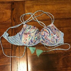 Victoria’s Secret bikini top 34C